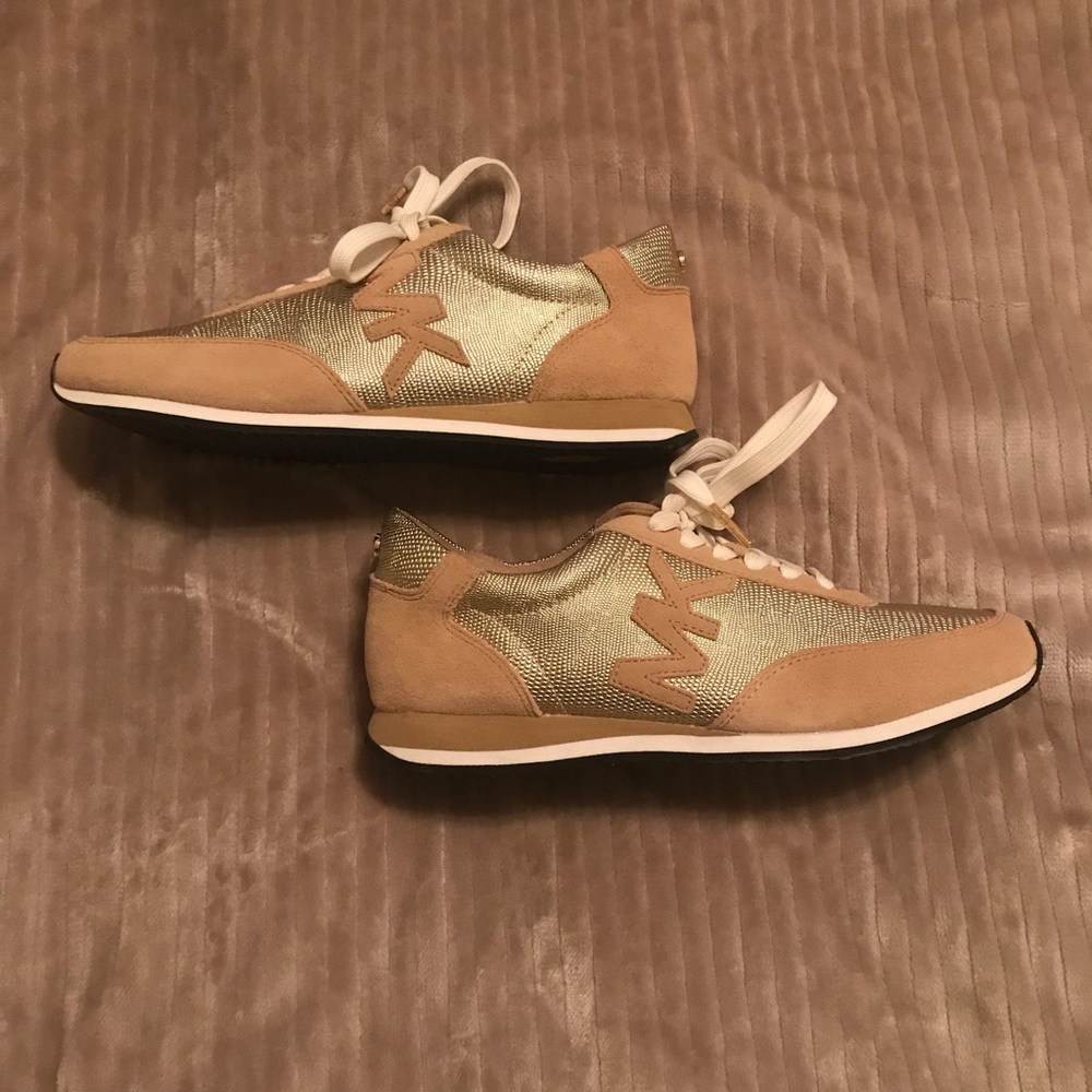 Michael Kors MK gold/tan size 6 sneakers